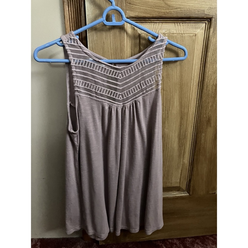 Maurices Tank Top Pink Netting Detail Bodice‎ key Hole Back Pink Size Medium